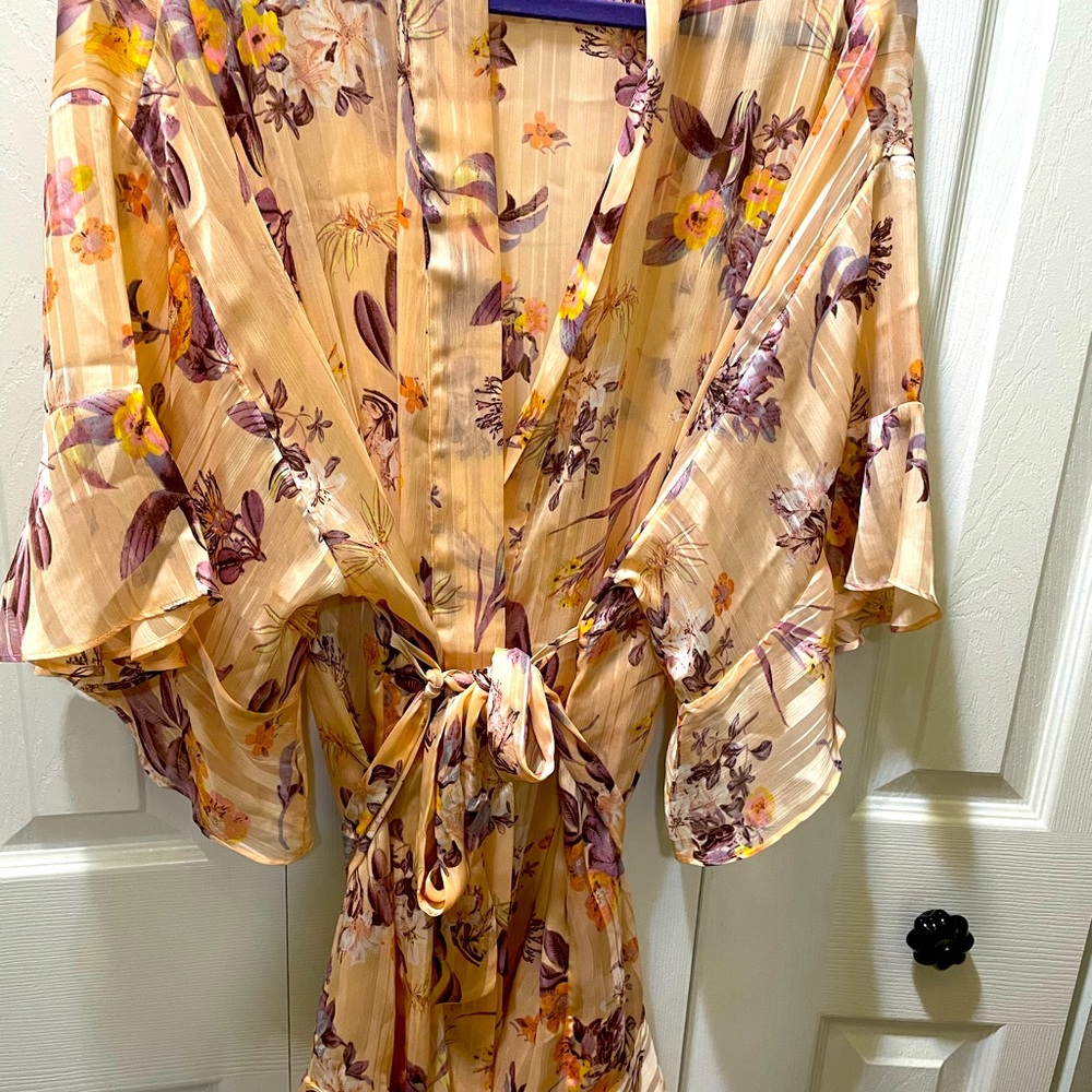 Victorias Secret robe